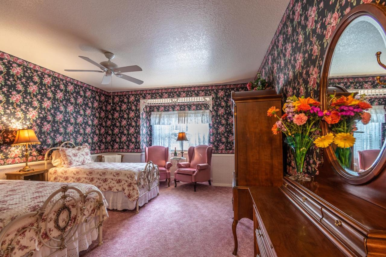 Apples Bed And Breakfast Inn Big Bear Lake Ngoại thất bức ảnh