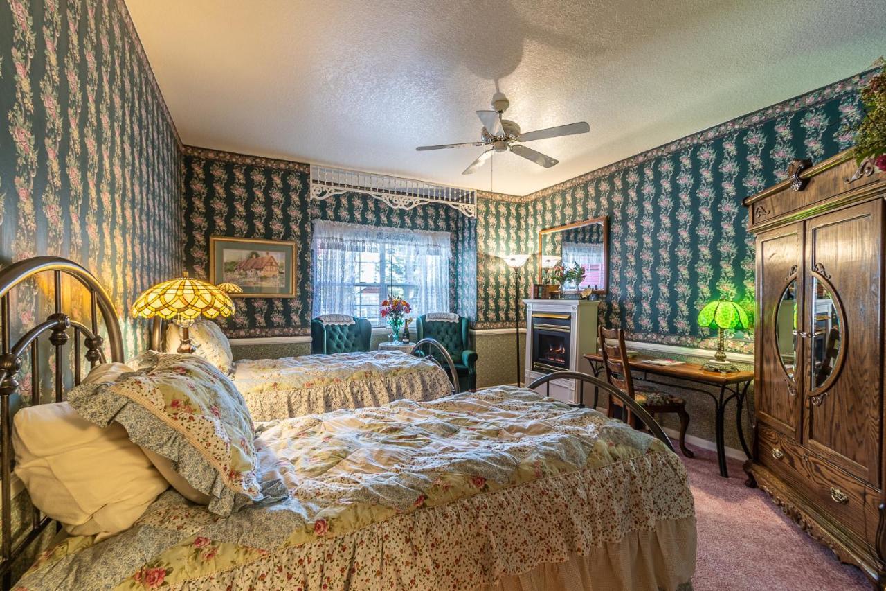 Apples Bed And Breakfast Inn Big Bear Lake Ngoại thất bức ảnh