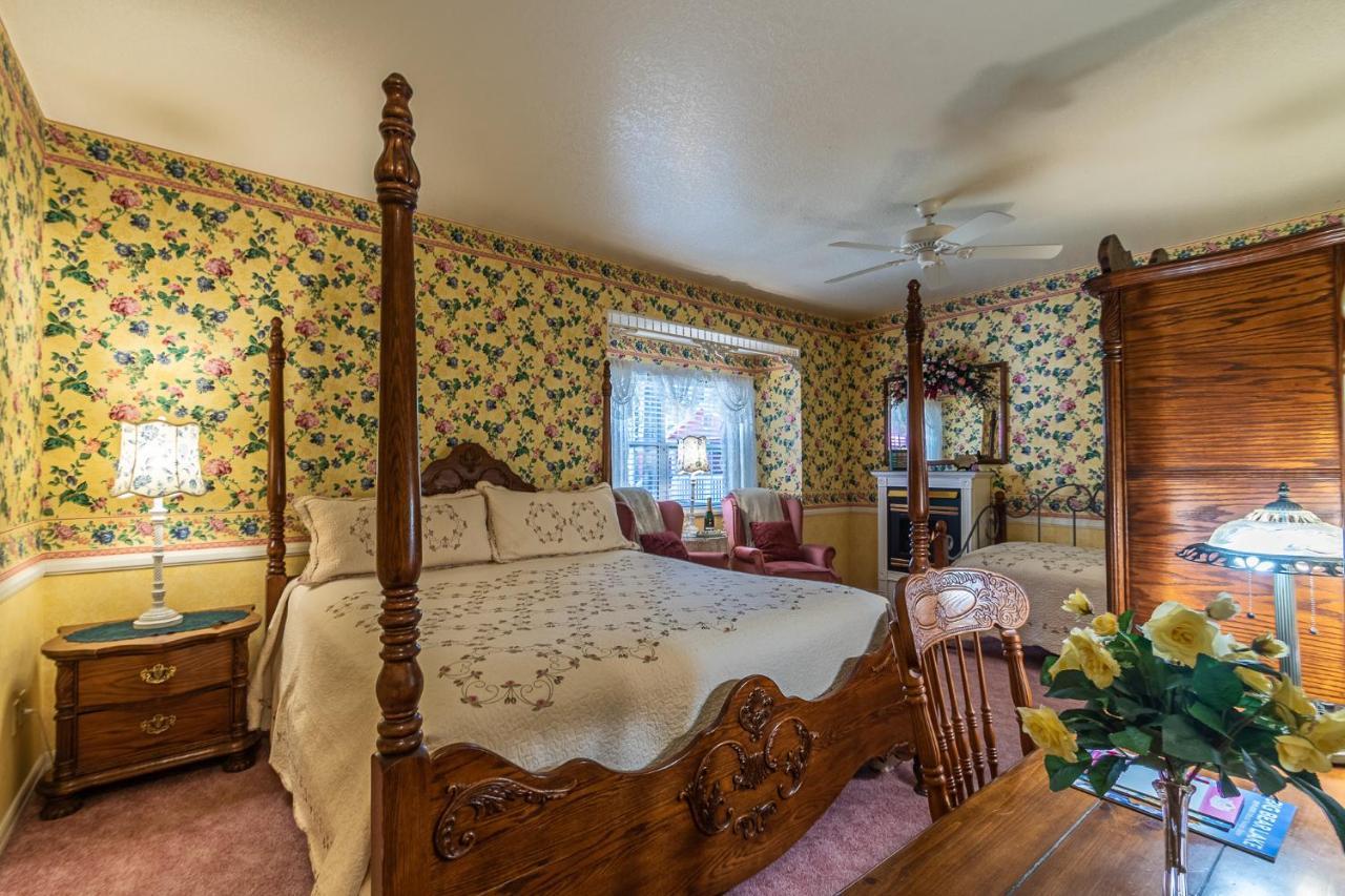 Apples Bed And Breakfast Inn Big Bear Lake Ngoại thất bức ảnh