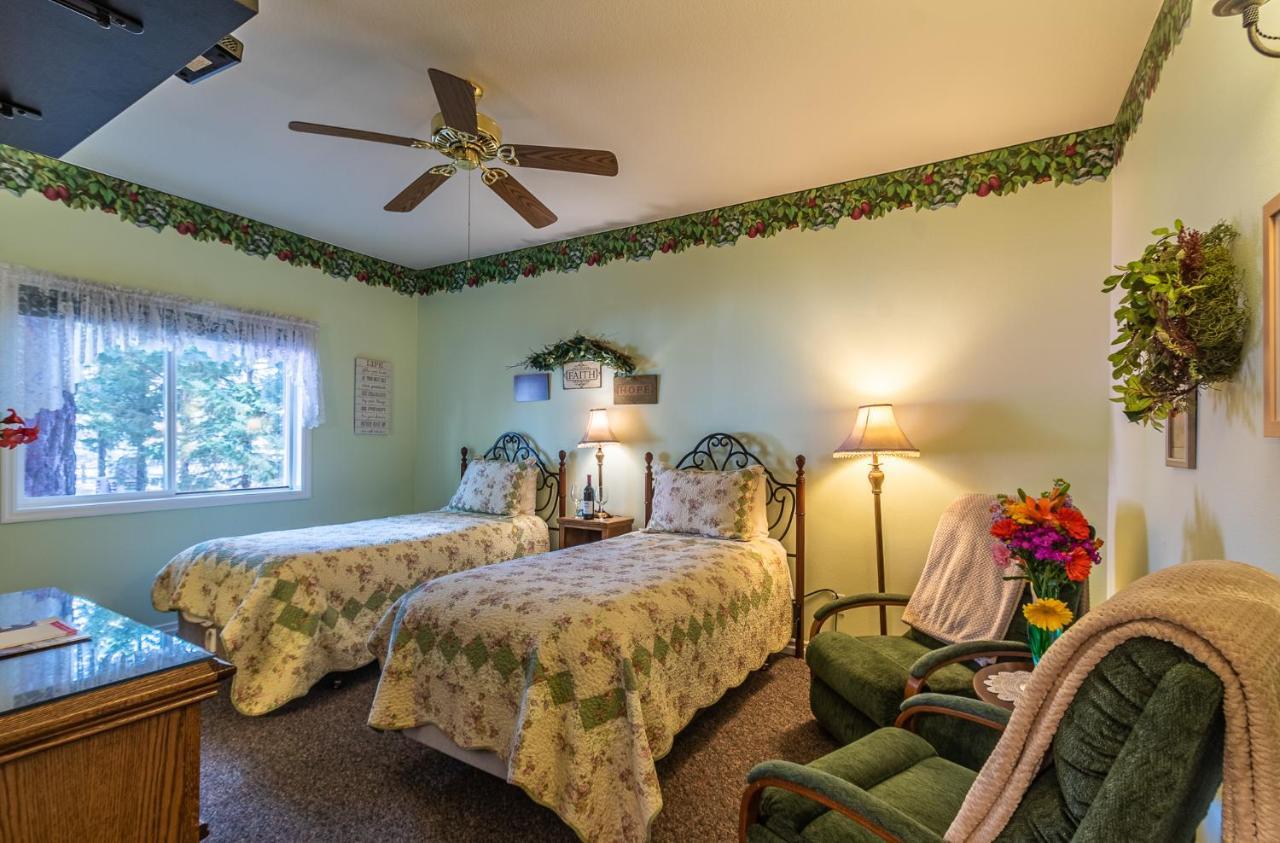 Apples Bed And Breakfast Inn Big Bear Lake Ngoại thất bức ảnh