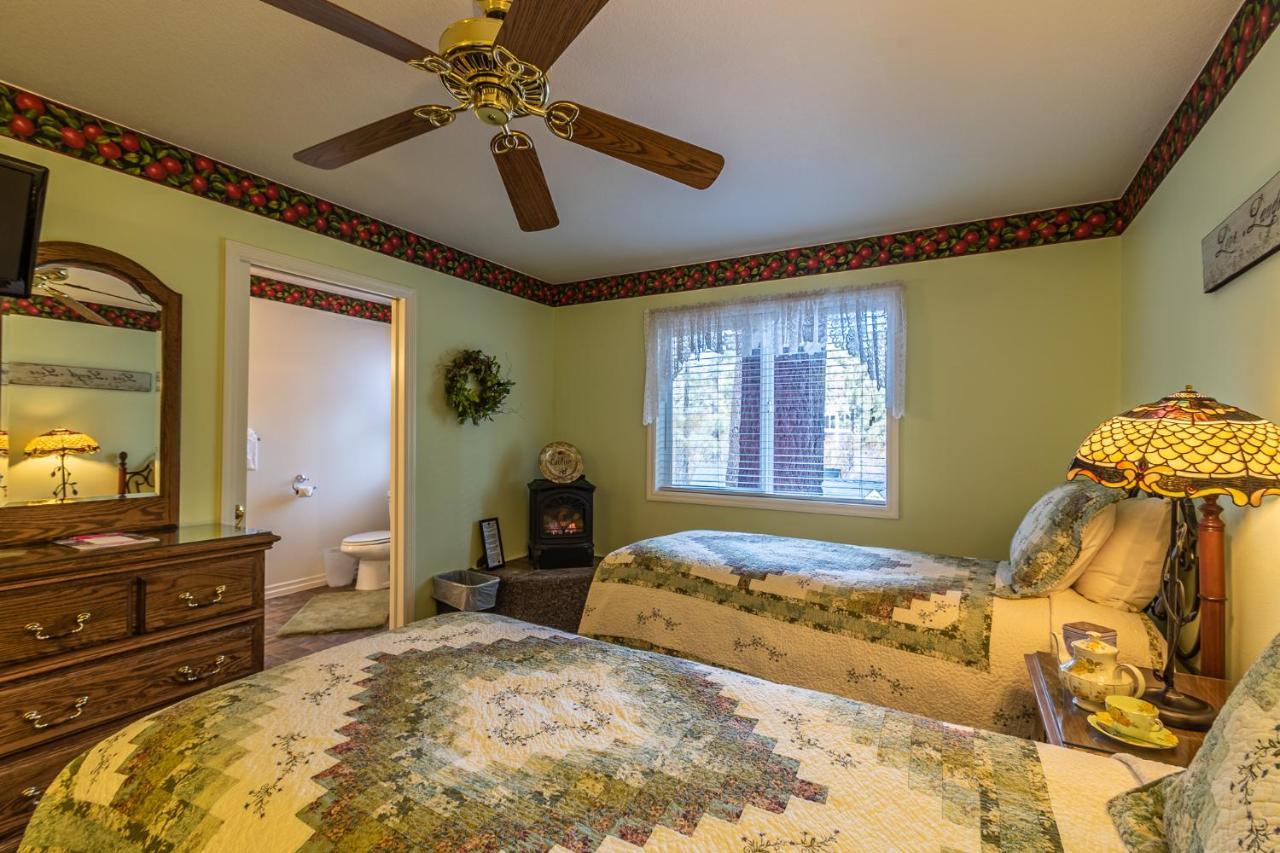 Apples Bed And Breakfast Inn Big Bear Lake Ngoại thất bức ảnh