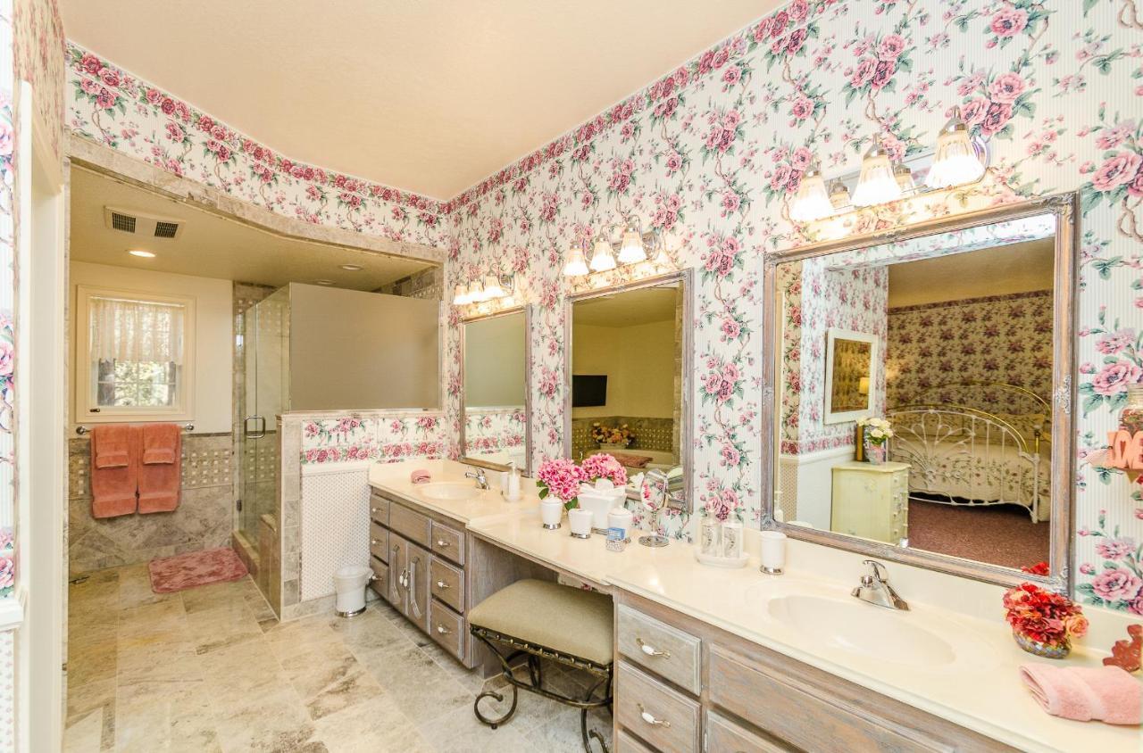 Apples Bed And Breakfast Inn Big Bear Lake Ngoại thất bức ảnh